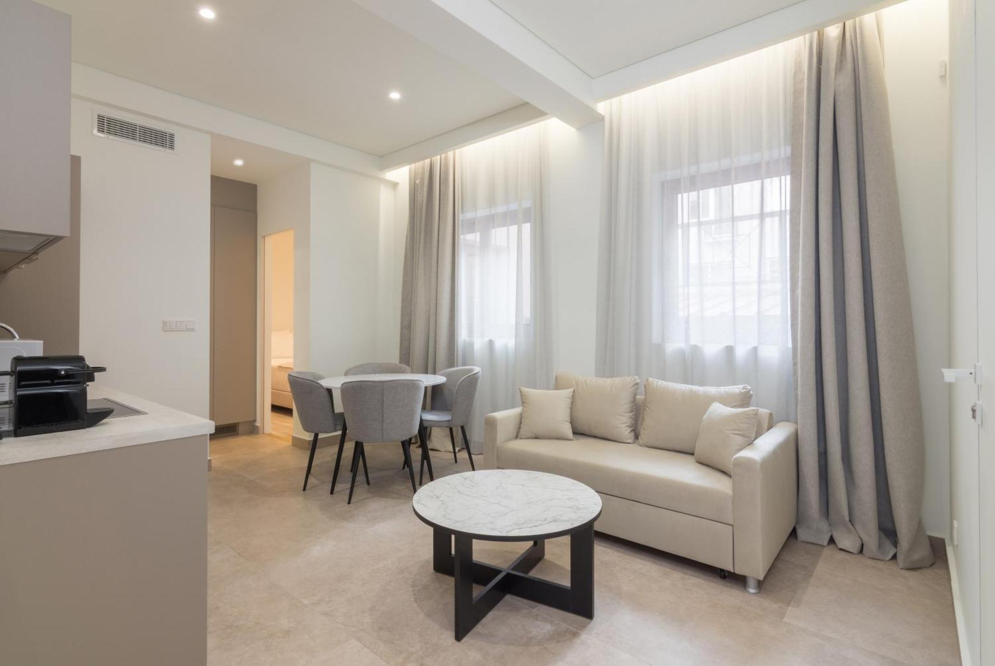 Socrates Fully Equipped Apartments With Unique Design Athen Eksteriør bilde
