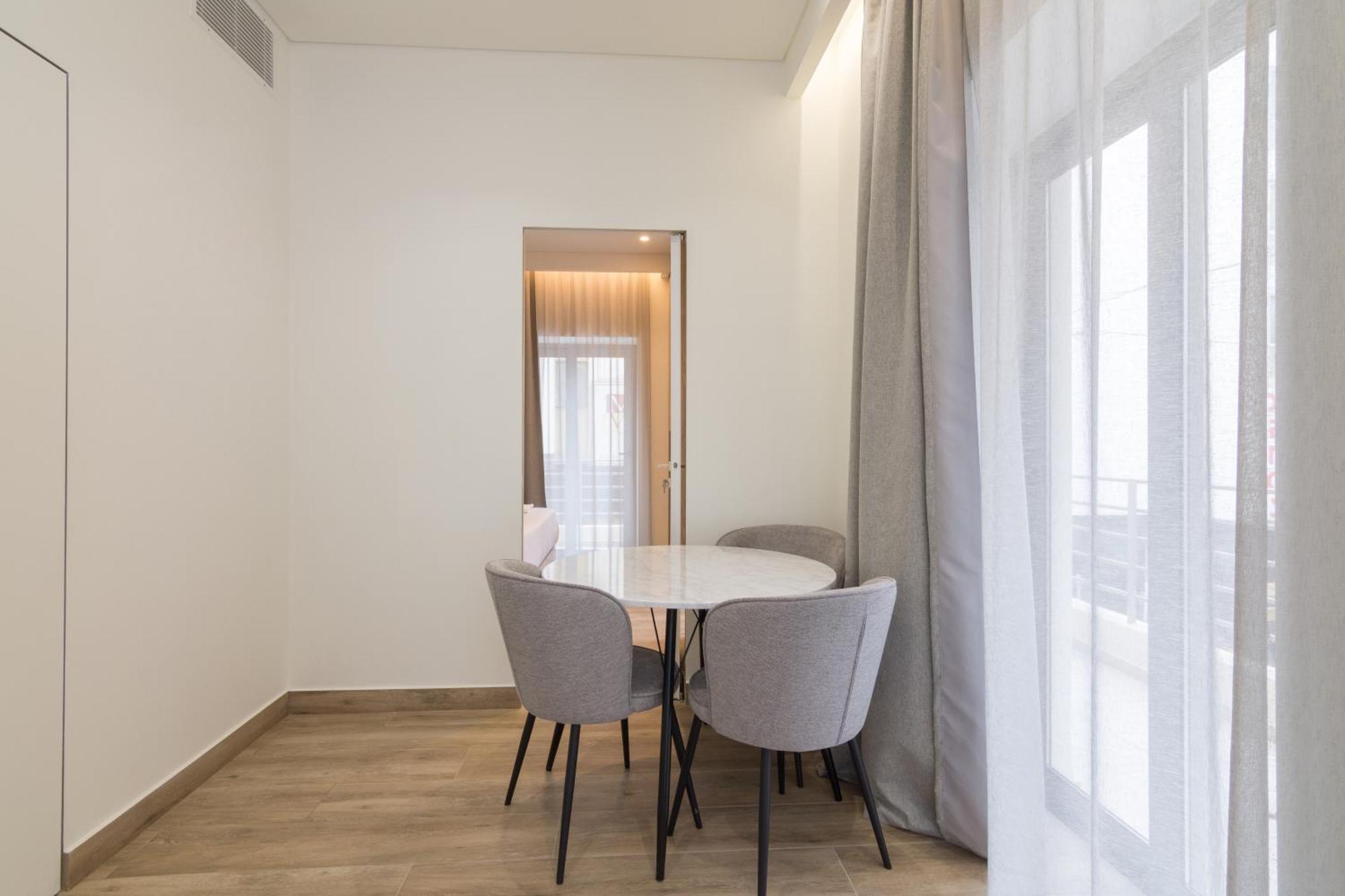 Socrates Fully Equipped Apartments With Unique Design Athen Eksteriør bilde
